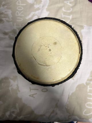 Tambor africano decorado