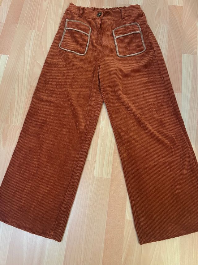 Pantalón pana pata ancha marrón