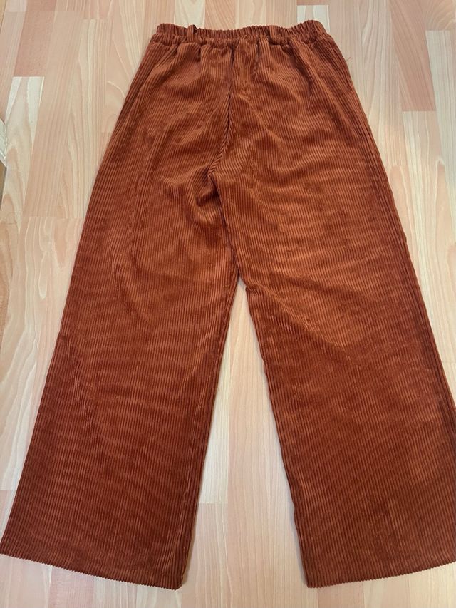 Pantalón pana pata ancha marrón