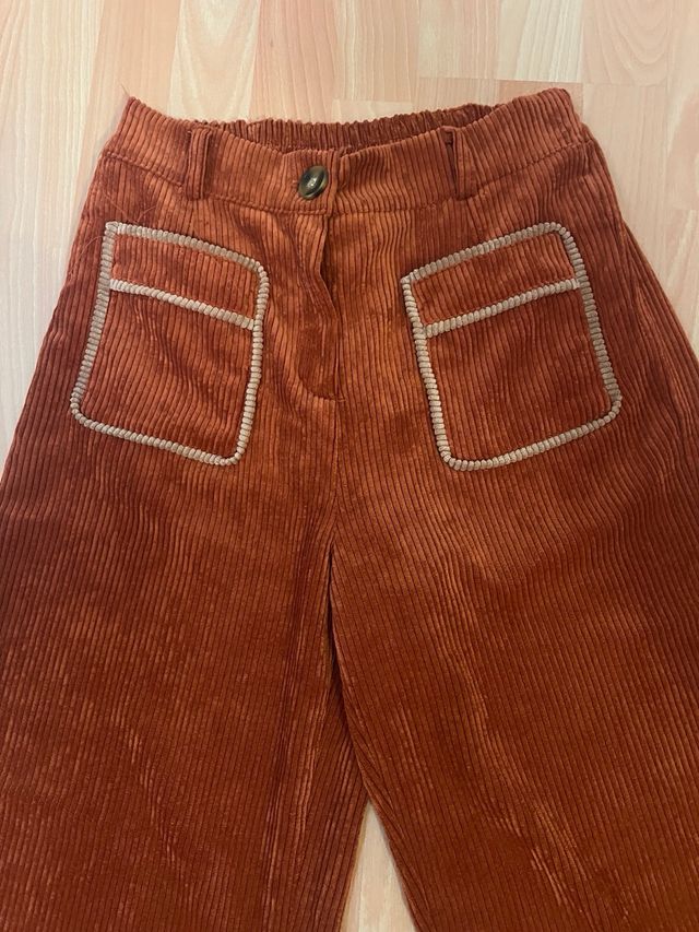 Pantalón pana pata ancha marrón