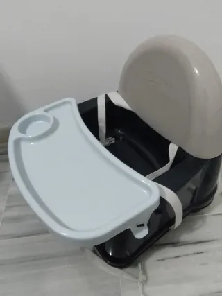 Trona portátil con bandeja