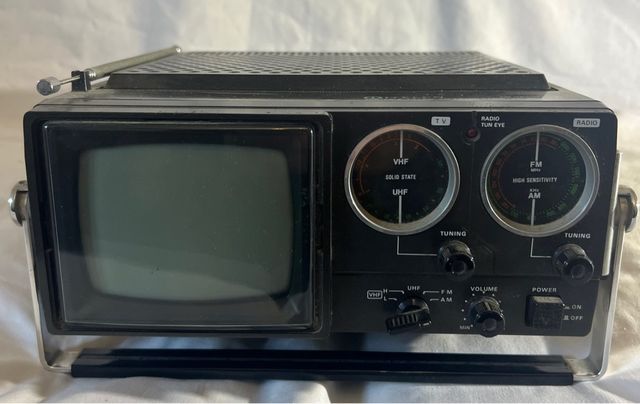 TV Radio Portatile vintage della Itelco