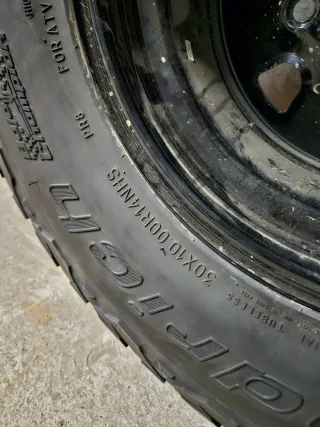 Llanta + BFGoodrich KM3