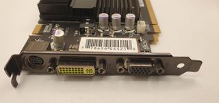 Tarjeta Gráfica XFX GeForce 210 1GB DDR3