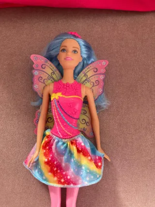 Barbie Hada Azul con Alas y Vestido Arcoíris