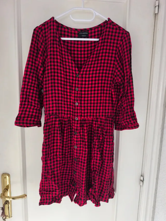 Vestido corto cuadros rojo y negro