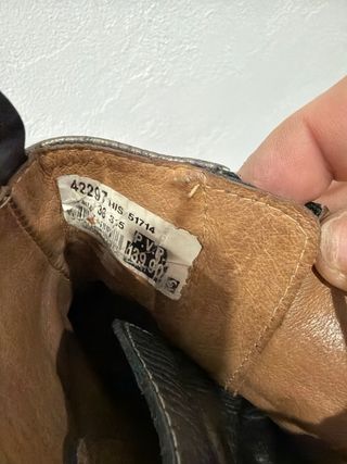 Botines Hispanitas Negro y Dorado