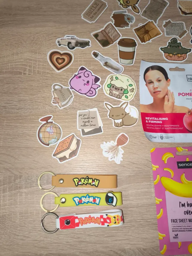 Pack Variado Mascarillas y Stickers