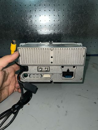 Radio con GPS, bluetooth y DVD