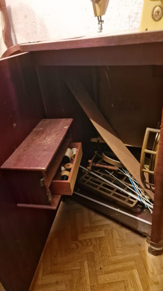 Mueble de madera vintage