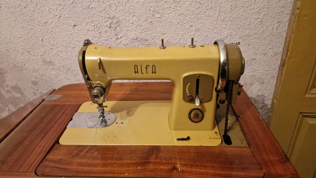 Mueble de madera vintage