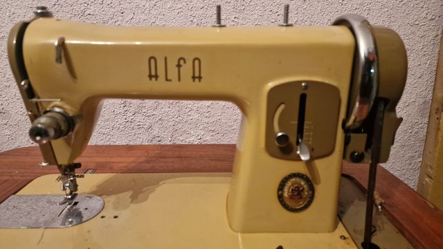 Mueble de madera vintage