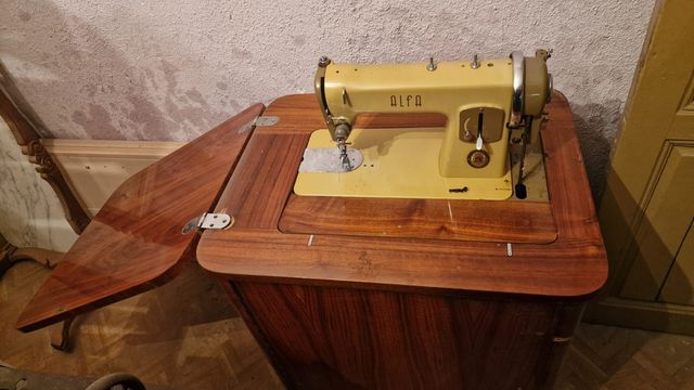 Mueble de madera vintage