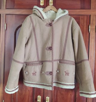 Cazadora beige con forro de borreguito
