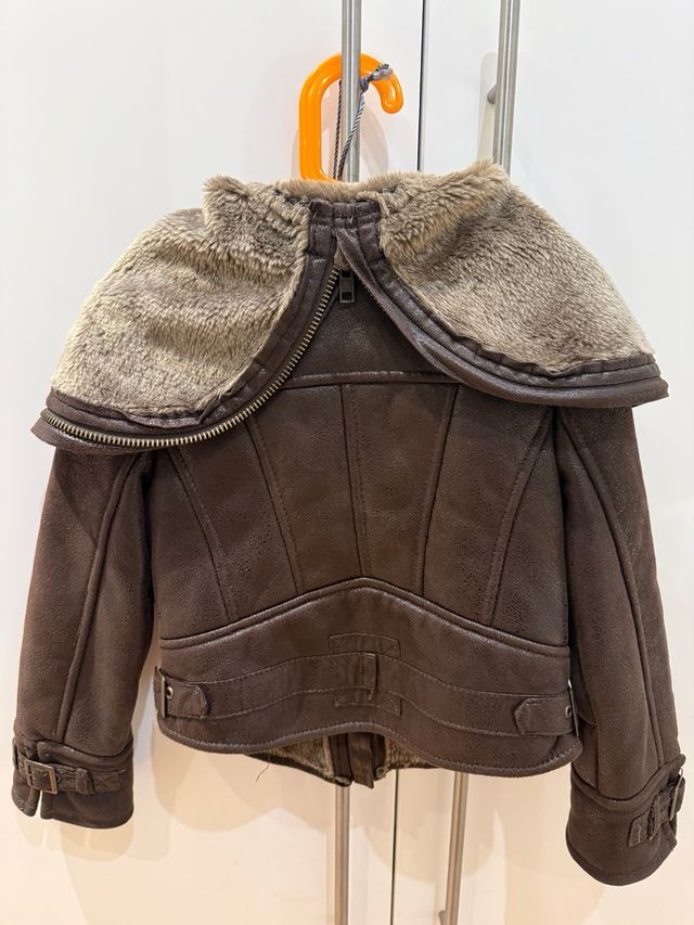 Chaqueta de piel niña
