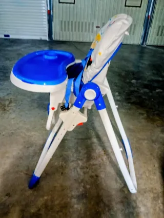 Trona bebé Piku Astronautas