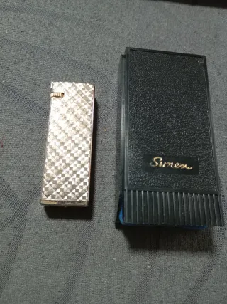 Mechero antiguo plateado