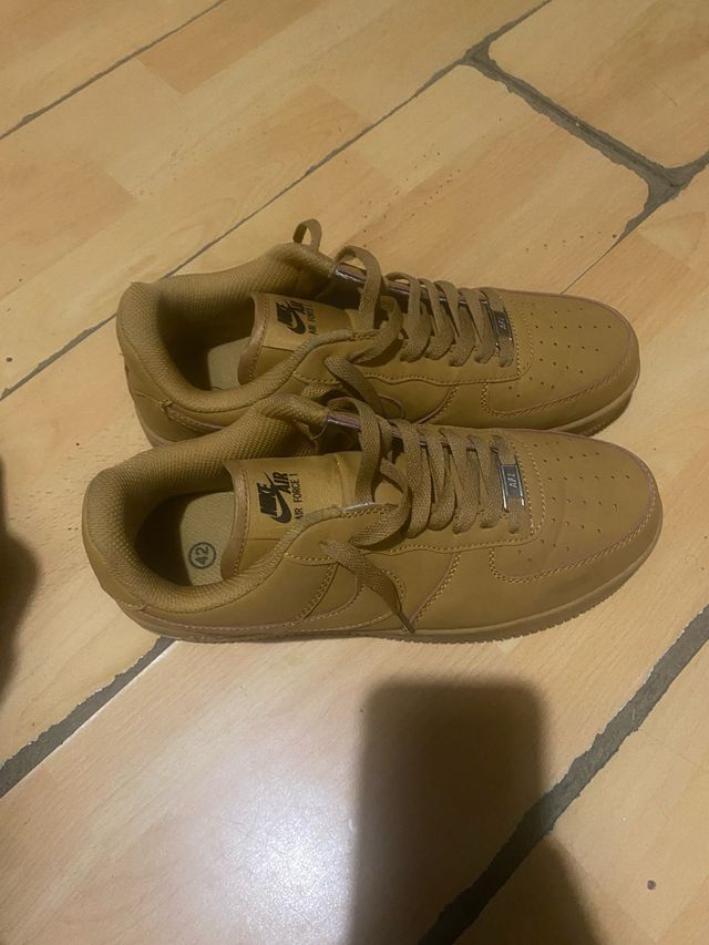 Nike Air Force 1 Caramelo Talla 42