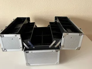 Maletín profesional maquillaje Sephora plata