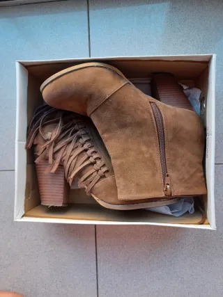 Botines de mujer color marrón