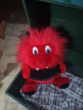 Arcón decorado con ositos Y peluche de la foto