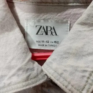 Chaqueta acolchada niña verde + chaqueta vaquera.