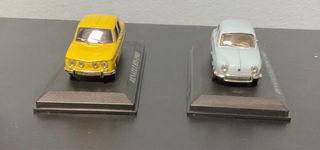 Lote 2 coches 1/43 Renault