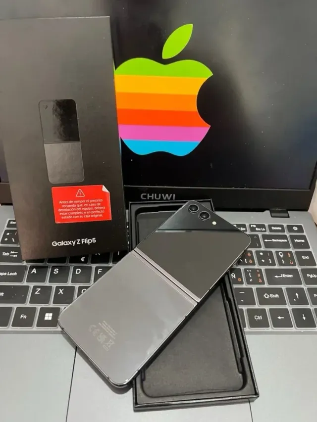 Samsung Galaxy Z Flip 5 *IMPECABLE*