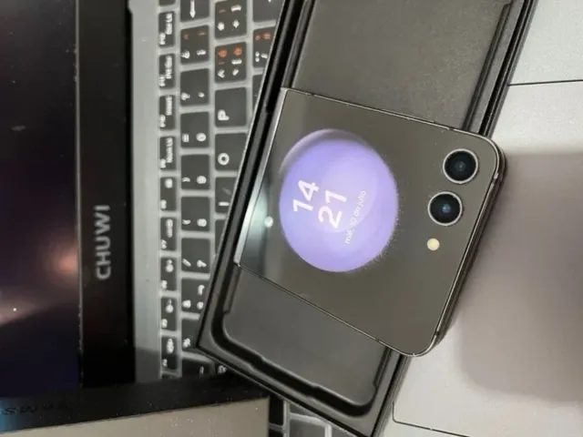 Samsung Galaxy Z Flip 5 *IMPECABLE*