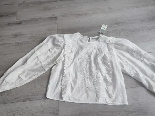 Blusa blanca bordada M