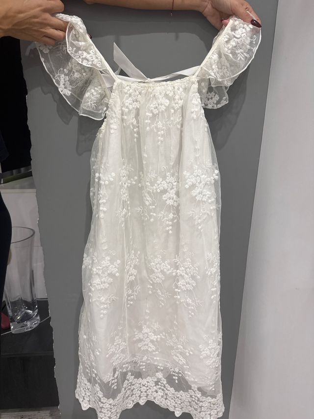 Vestido blanco de encaje