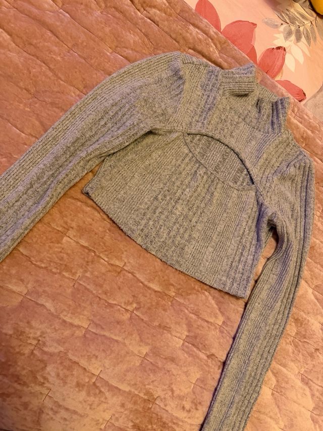 Jersey gris crop top con abertura