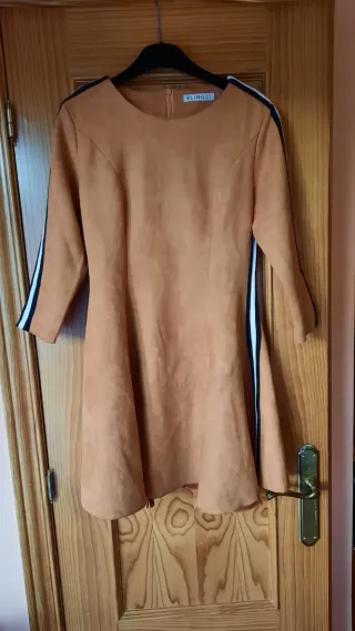 Vestido Kling antelina naranja con rayas