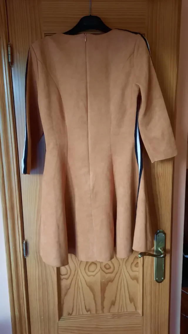 Vestido Kling antelina naranja con rayas