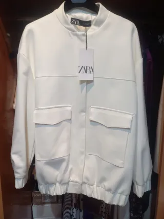 Chaqueta Zara Oversize Blanca
