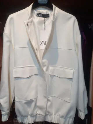 Chaqueta Zara Oversize Blanca