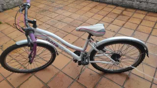 Bicicleta niña DTB 240 sin estrenar de Decathlon.