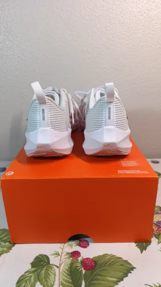 NIKE PEGASUS 40 T37.5