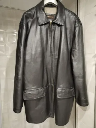 Chaqueta larga de cuero para hombre