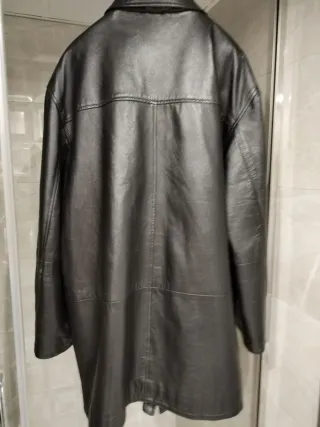 Chaqueta larga de cuero para hombre