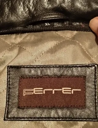 Chaqueta larga de cuero para hombre