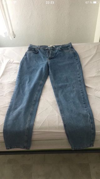 Pantalón vaquero mom azul nuevooo
