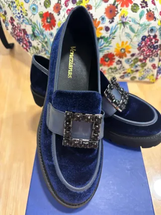 Zapatos  terciopelo azul con pedrería