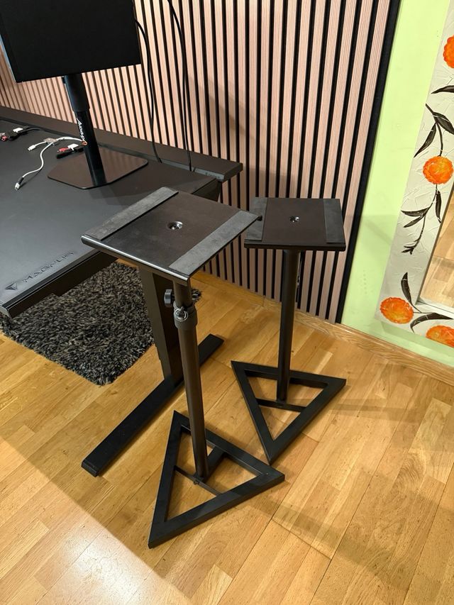 Soportes para Monitores de Estudio Negros