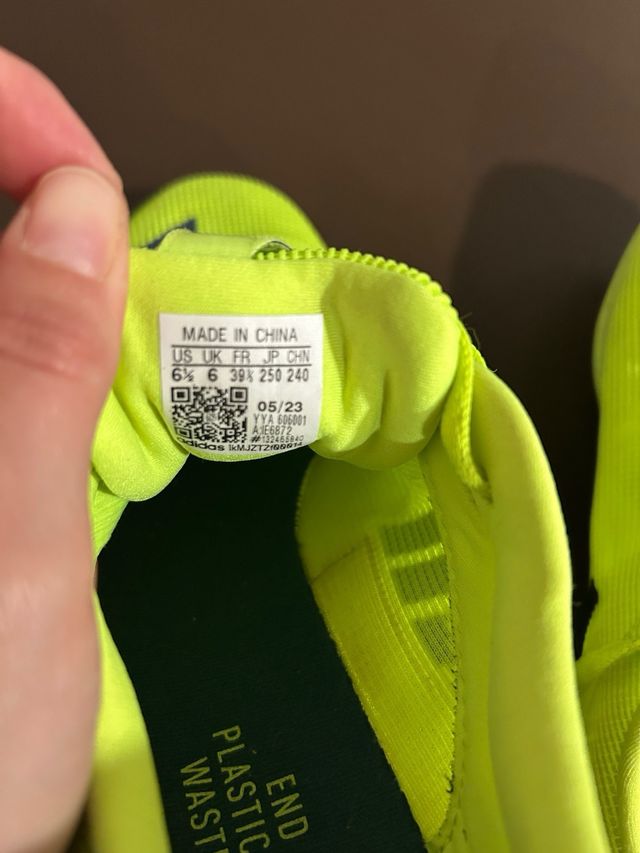 Zapatillas de clavos Adidas verdes