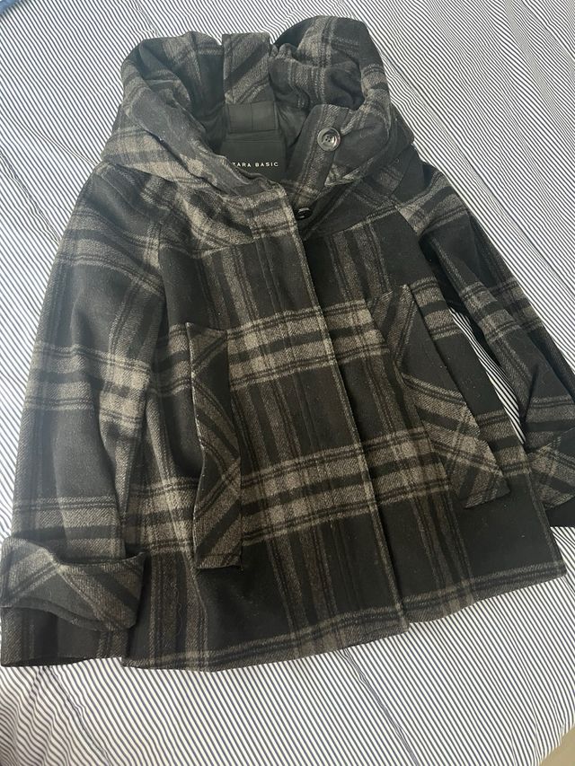 Abrigo Zara Basic Cuadros Talla S