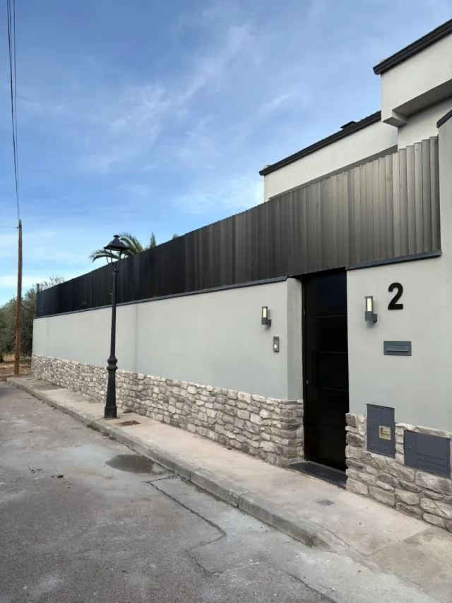 Se hace todo tipo de trabajos de cerrajería