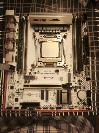 Placa JGINYUE X99 GAMING, Xeon E5-2667-v3, 16GB