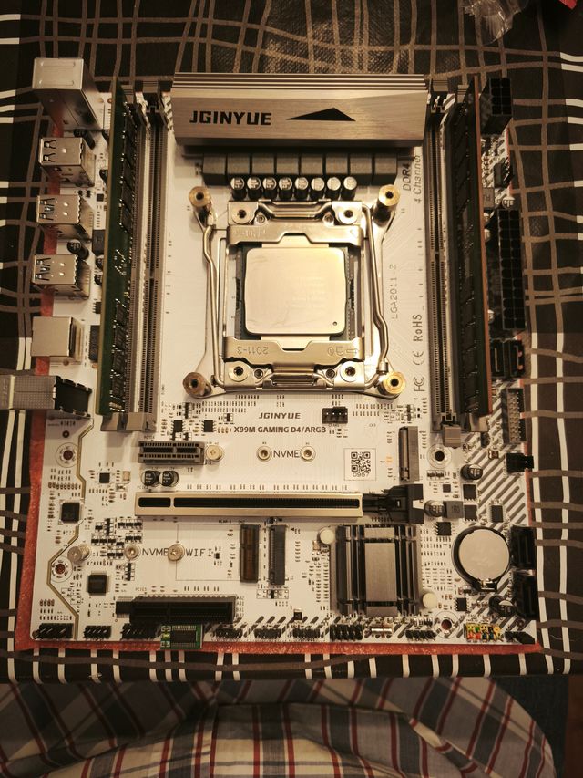 Placa JGINYUE X99 GAMING, Xeon E5-2667-v3, 16GB