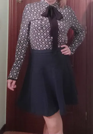 Blusa Mango y 2 faldas